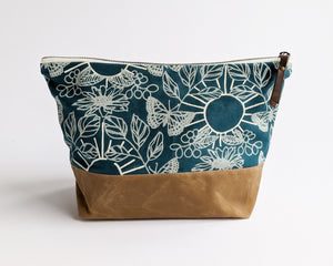 Traveler Pouch - Monarch Teal