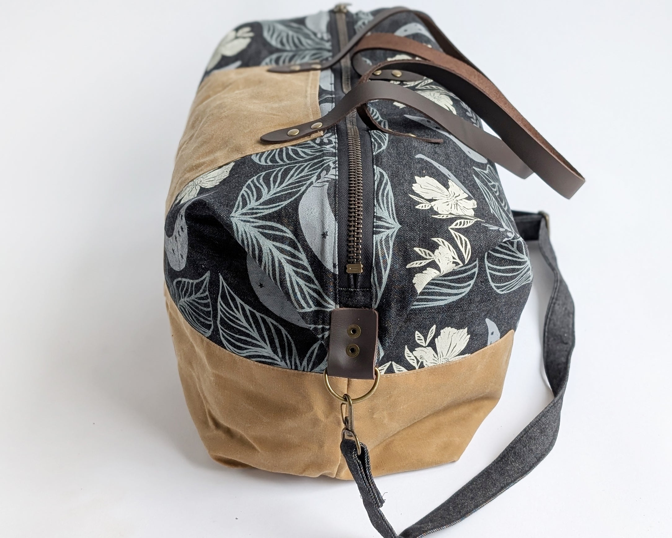 Weekender - Garden Moon