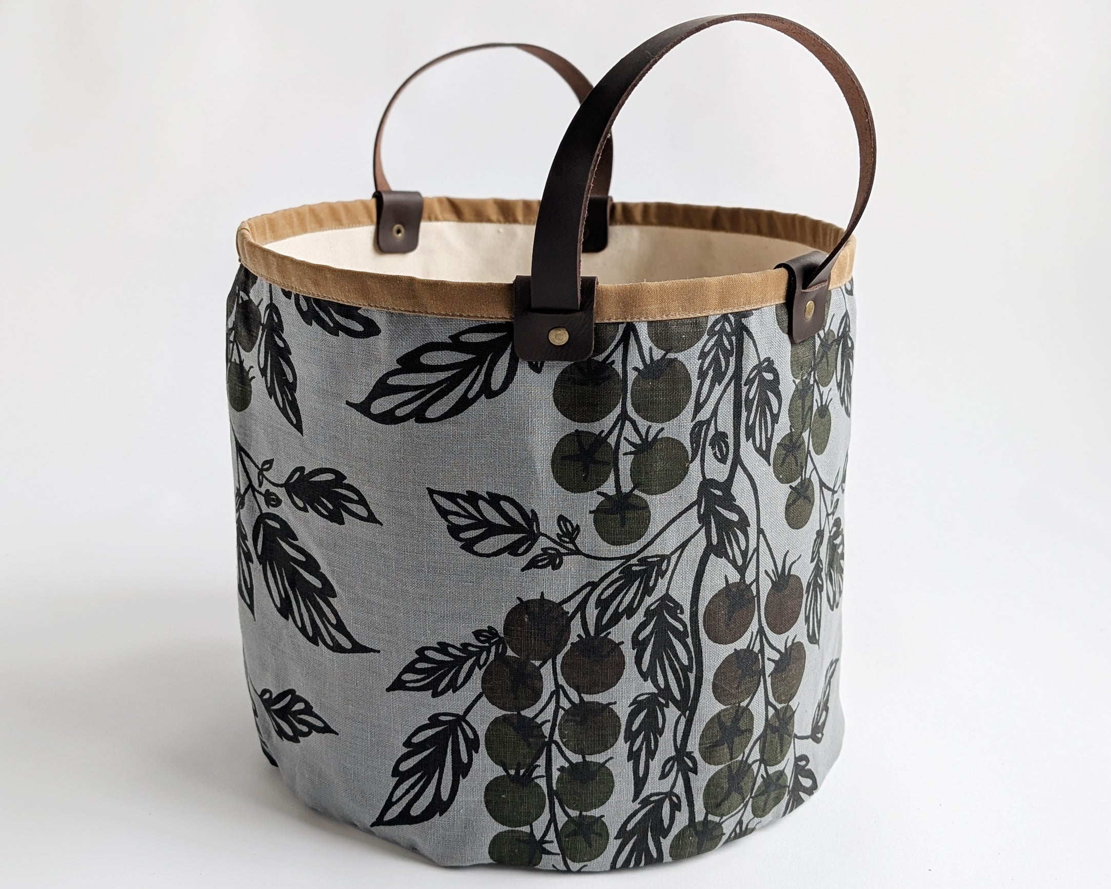 Medium Basket - Tomato Vine