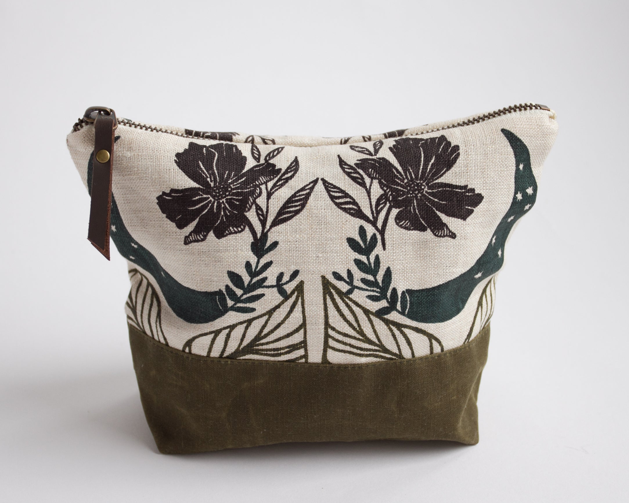 Traveler Pouch - size 1 - Garden Moon - Blue