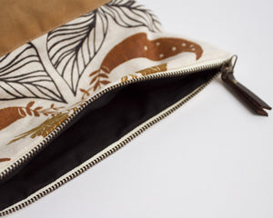 Traveler Pouch - size 1 - Garden Moon - Gold