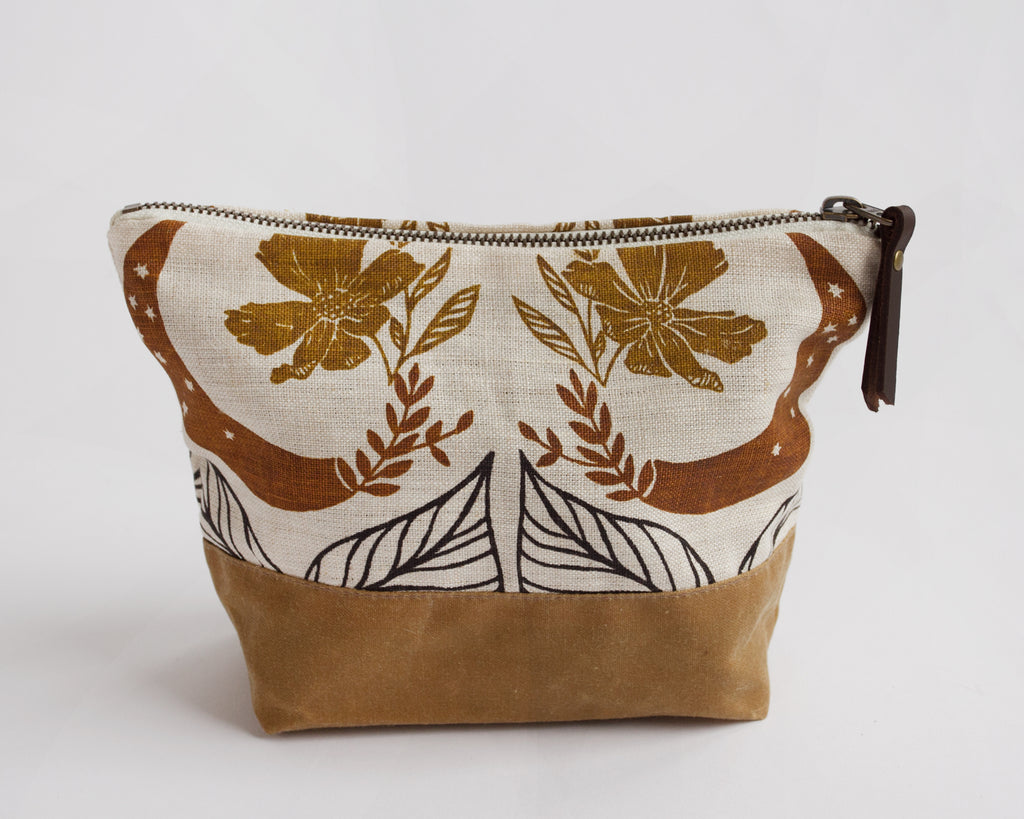 Traveler Pouch - size 1 - Garden Moon - Gold