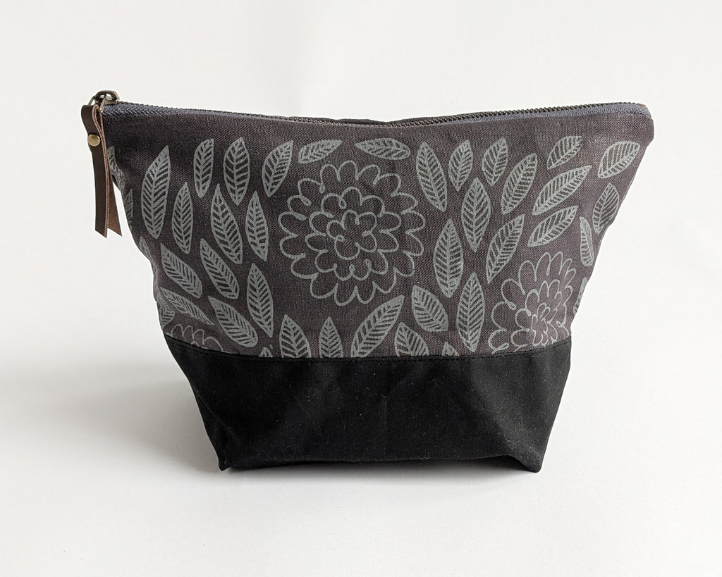 Traveler Pouch - Flora