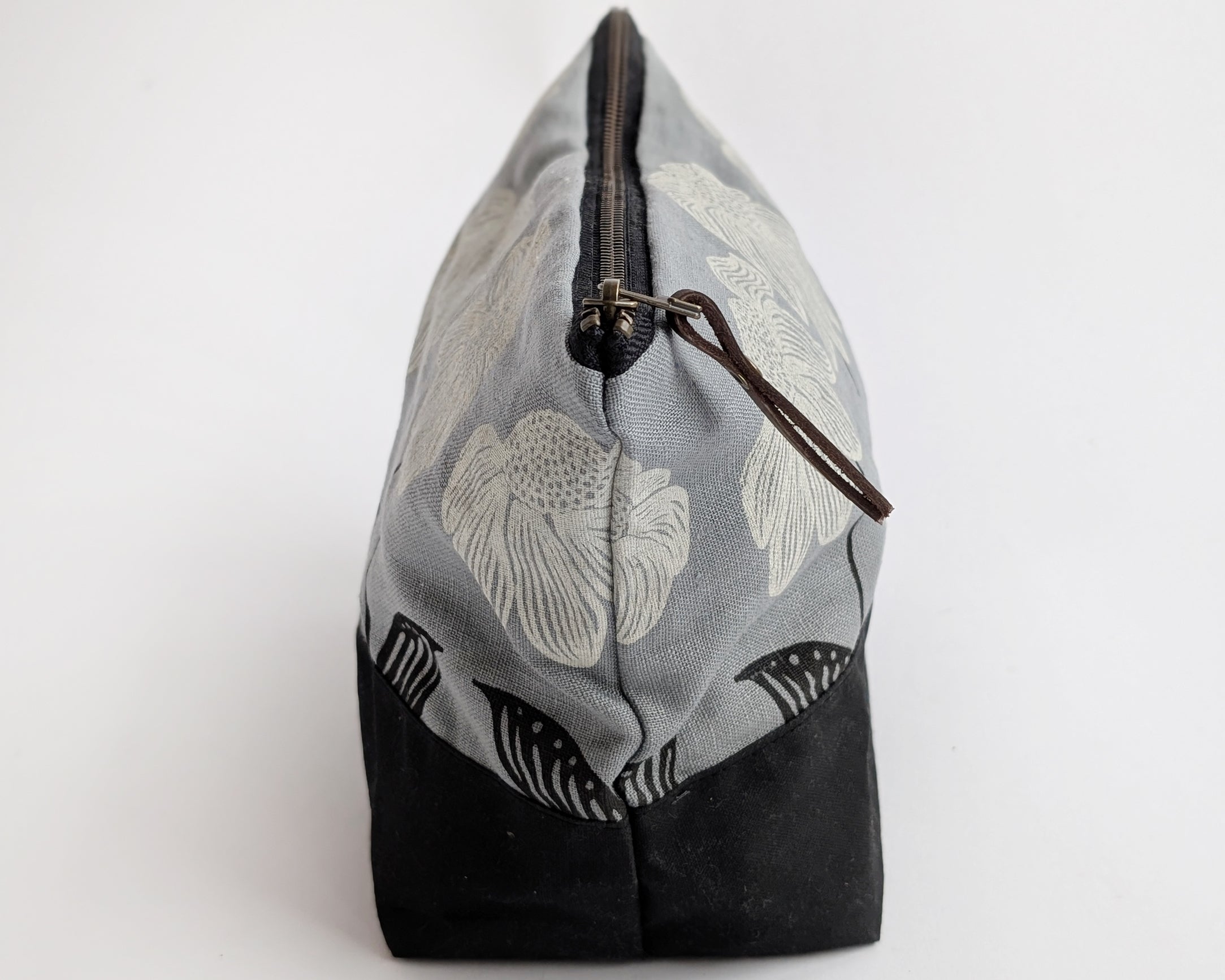 Traveler Pouch - Bloom