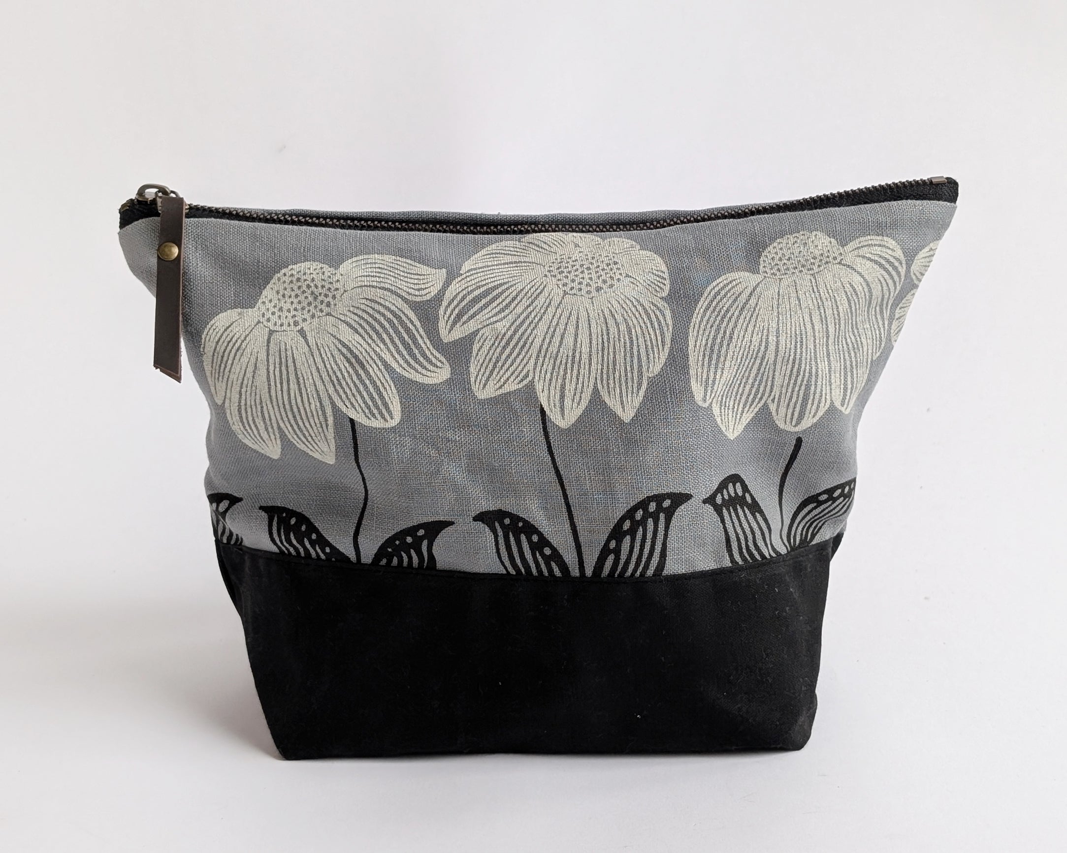 Traveler Pouch - Bloom