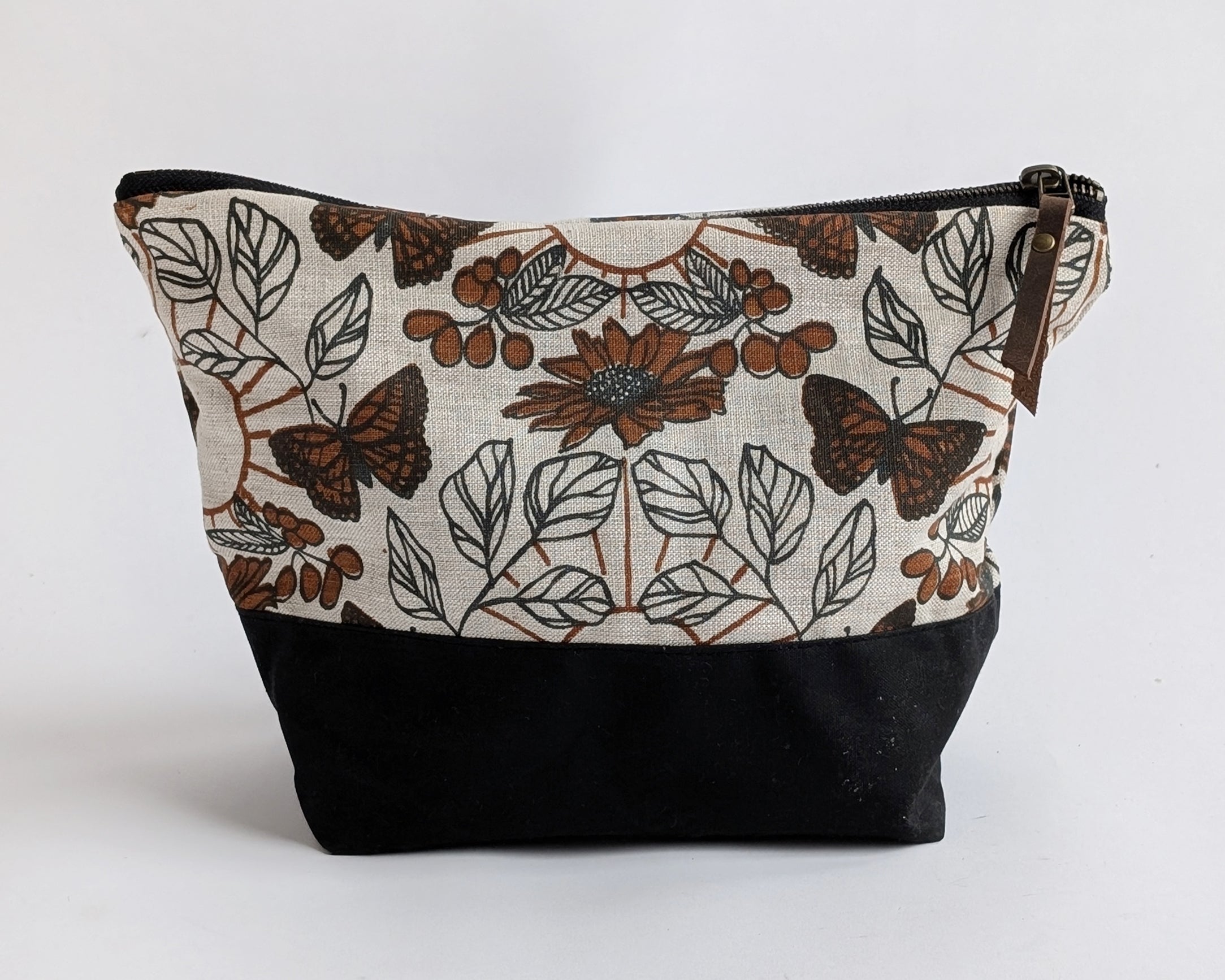 Traveler Pouch - Monarch