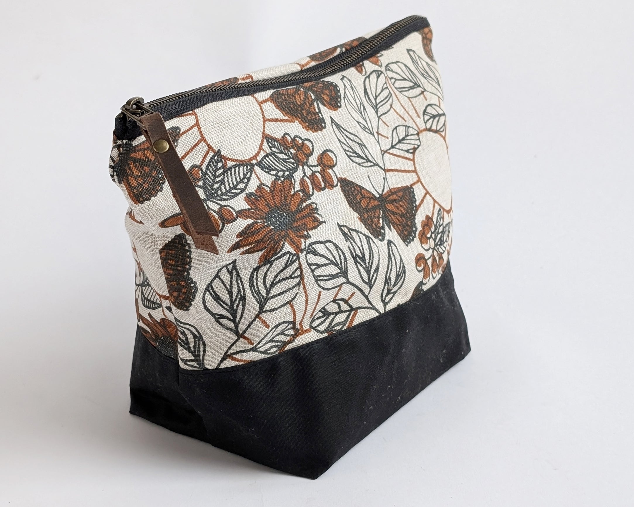 Traveler Pouch - Monarch