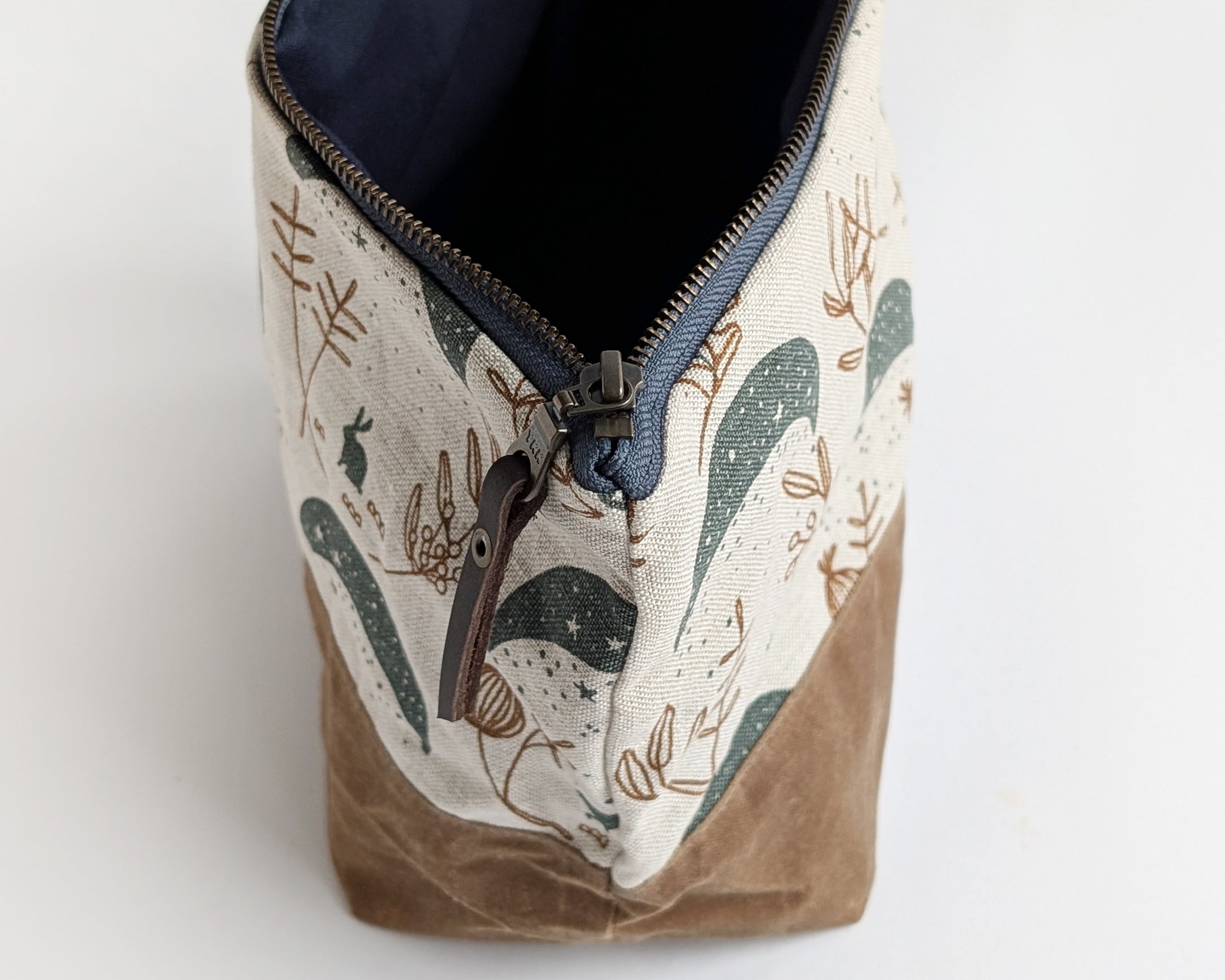 Traveler Pouch - Moons