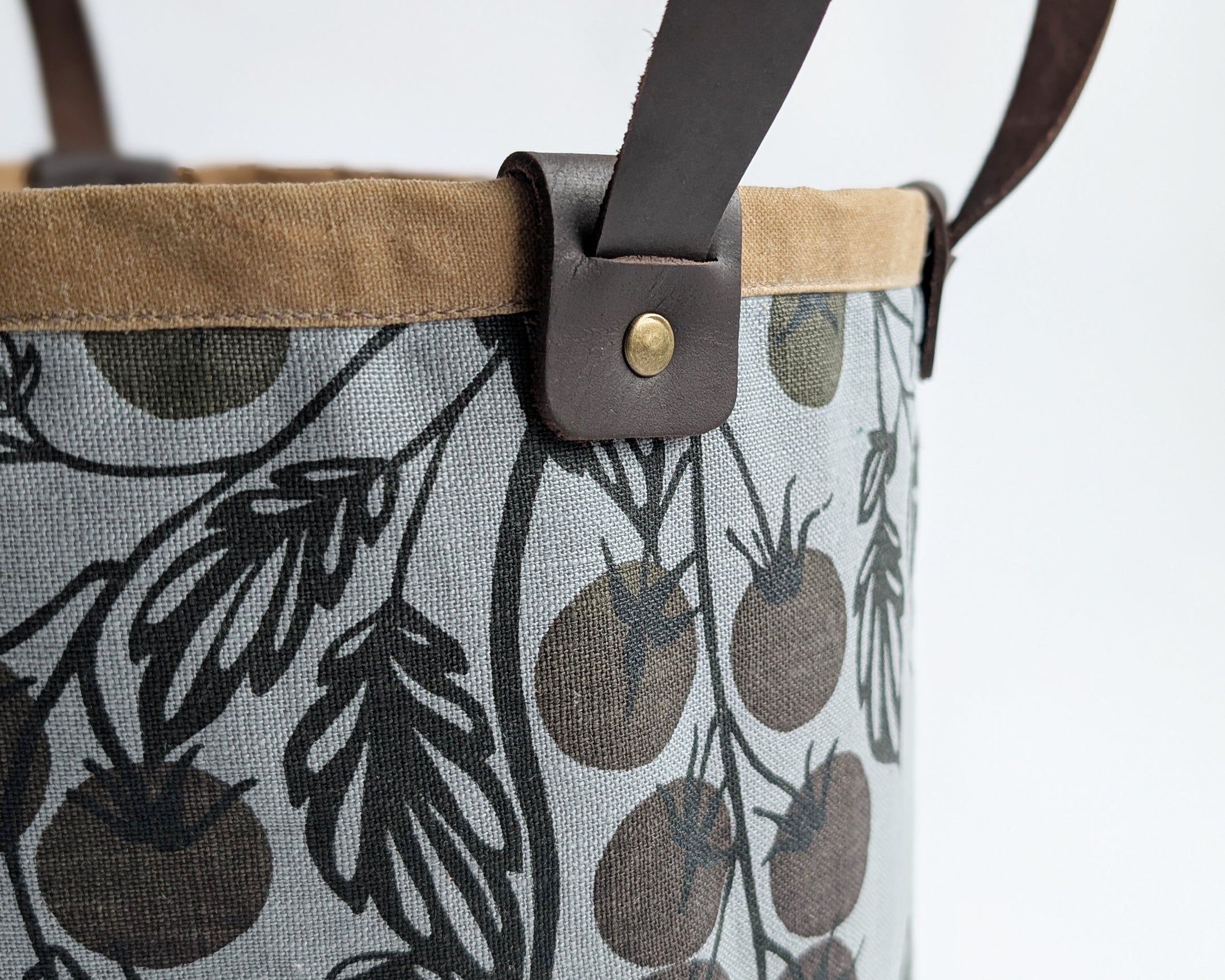 Small Basket - Tomato Vine