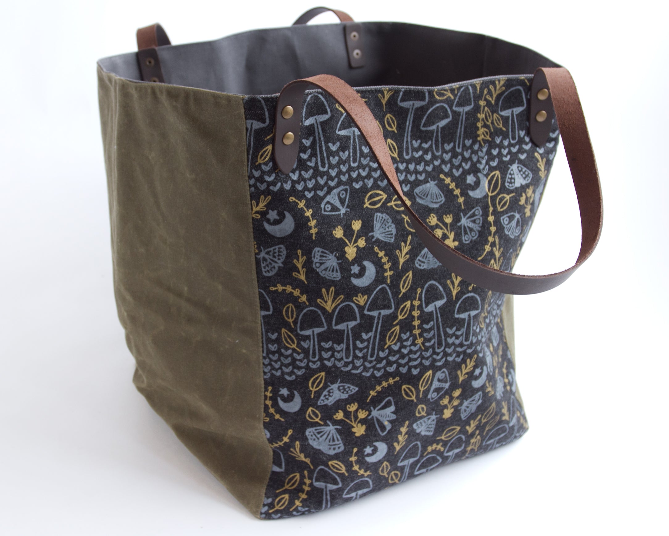 Large Tote - Mushrooms
