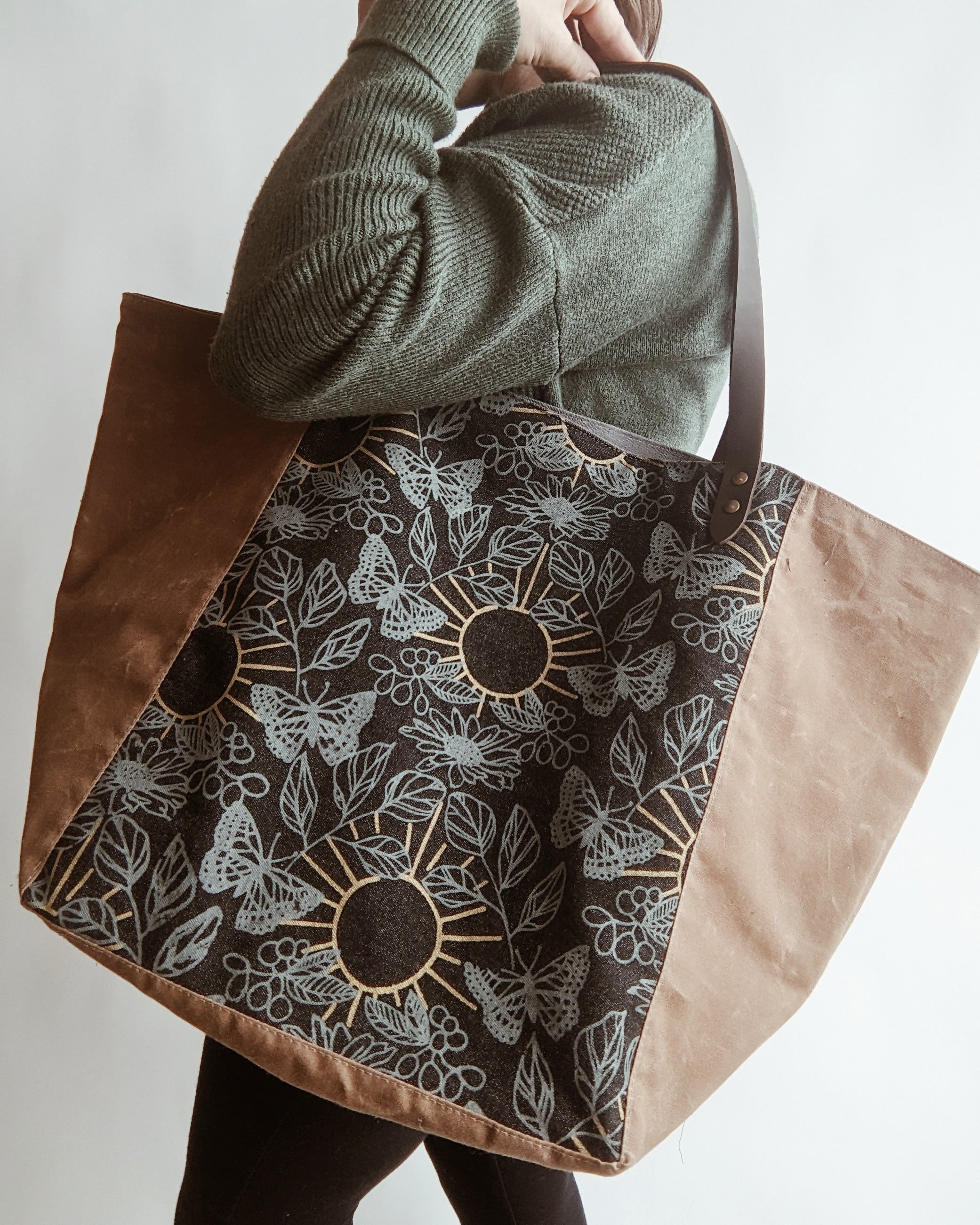 Large Tote - Mushrooms