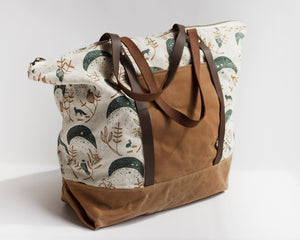 Large Zipper Tote Sample - Moons