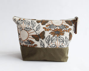 Traveler Pouch - Monarch Chestnut